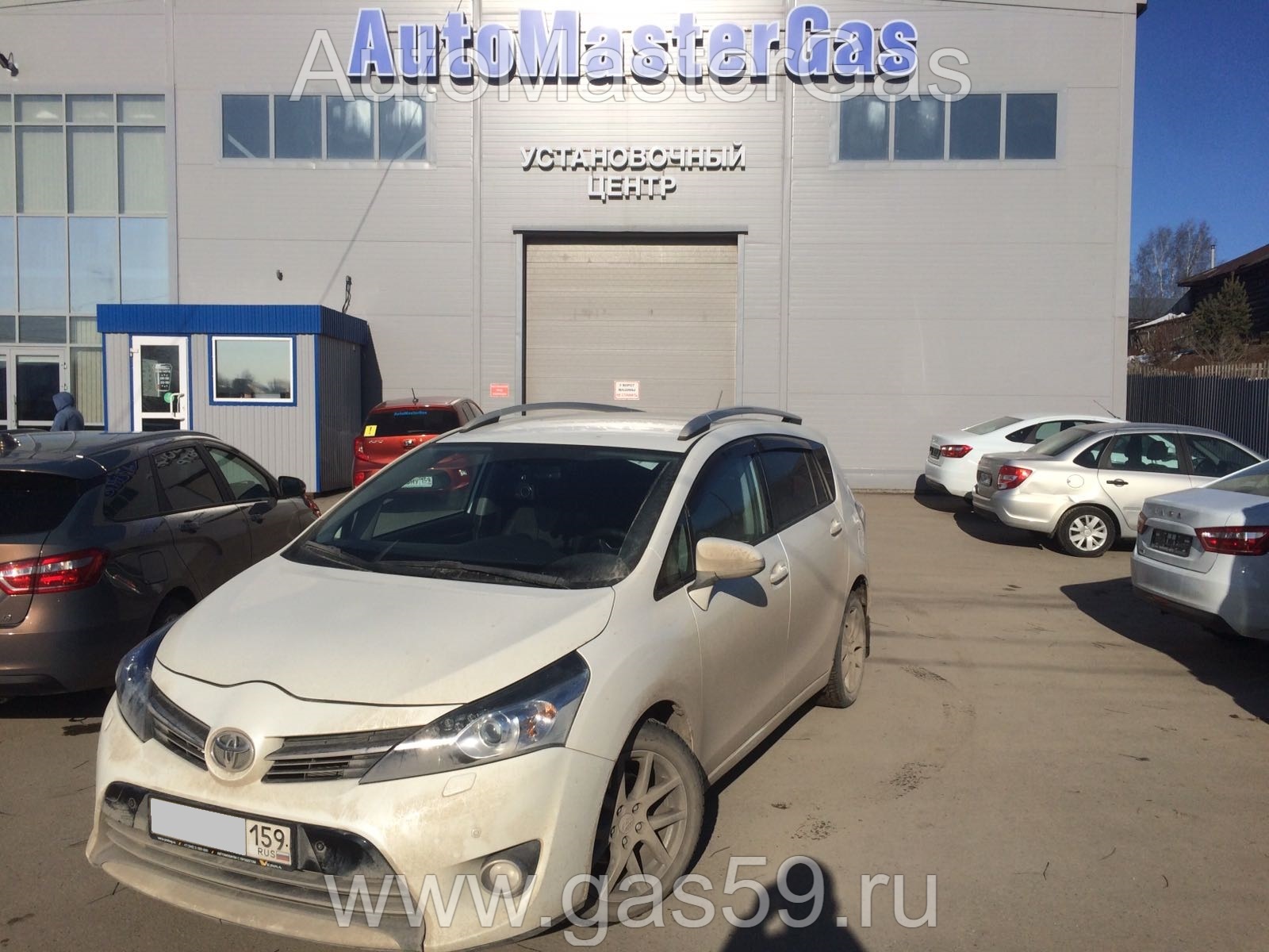 Установка ГБО на Toyota Verso 2013г., 1.8л., 4 цилиндра, монтаж 09.02.2021  в Перми