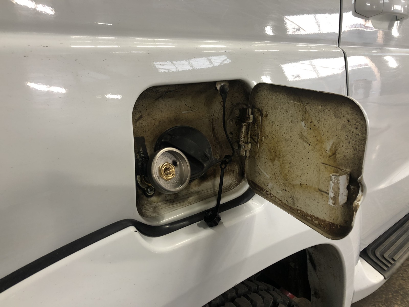 Установка ГБО на УАЗ Патриот 2018г., 2.7л., 4 цилиндра, монтаж 30.09. ...